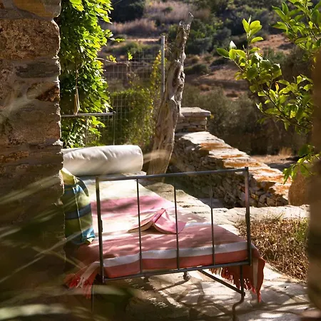Under The Linden Tree Tinos Guest House Koumaros Exterior photo