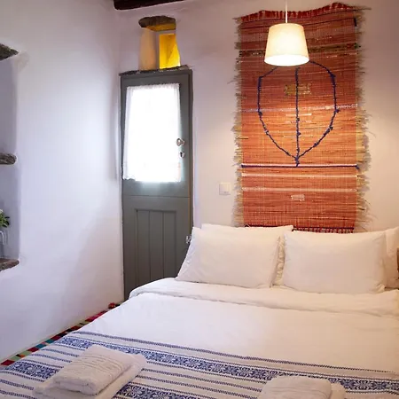 Under The Linden Tree Tinos Guest House Koumaros Exterior photo