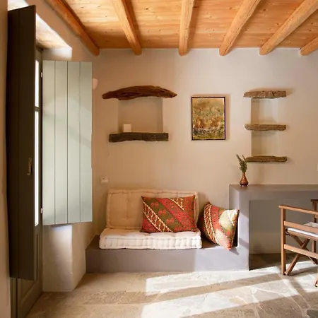 Under The Linden Tree Tinos Guest House Koumaros Exterior photo