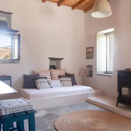 Under The Linden Tree Tinos Guest House Koumaros Exterior photo