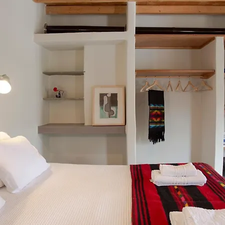 Under The Linden Tree Tinos Guest House Koumaros Exterior photo