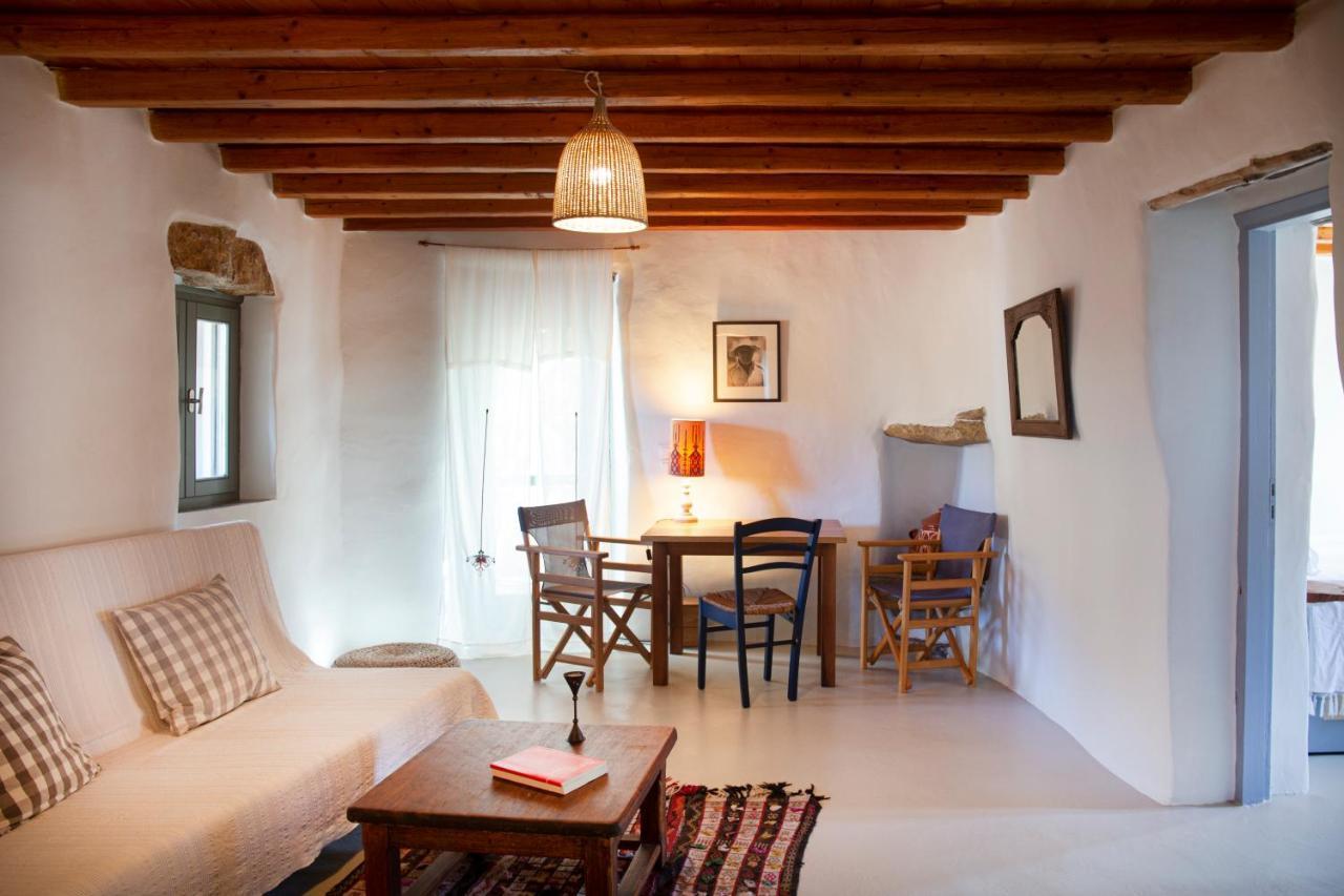 Under The Linden Tree Tinos Country house