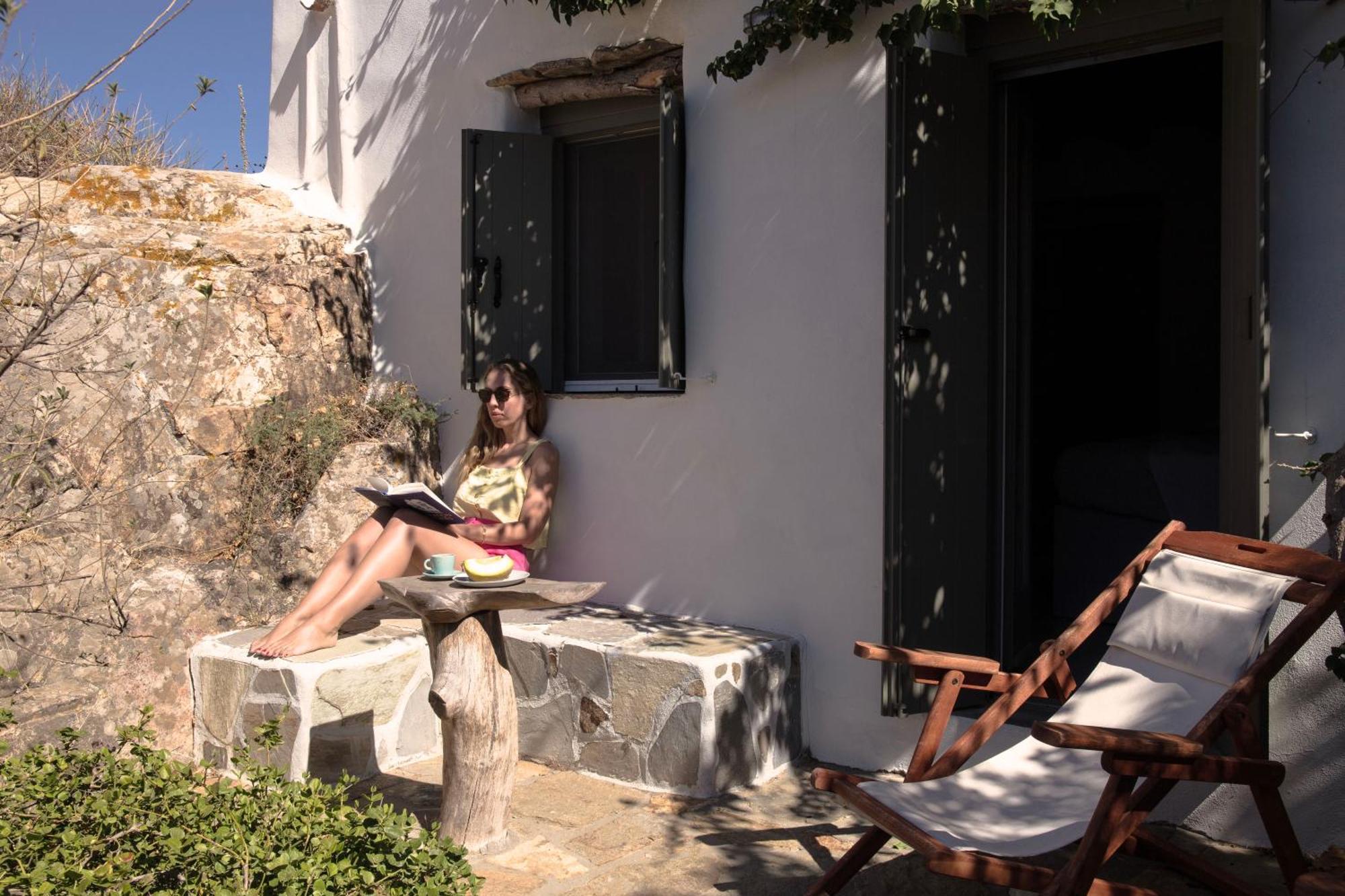 Under The Linden Tree Tinos Xinara